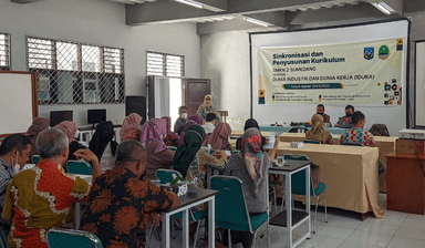 Sinkronisasi Dan Penyusunan Kurikulum